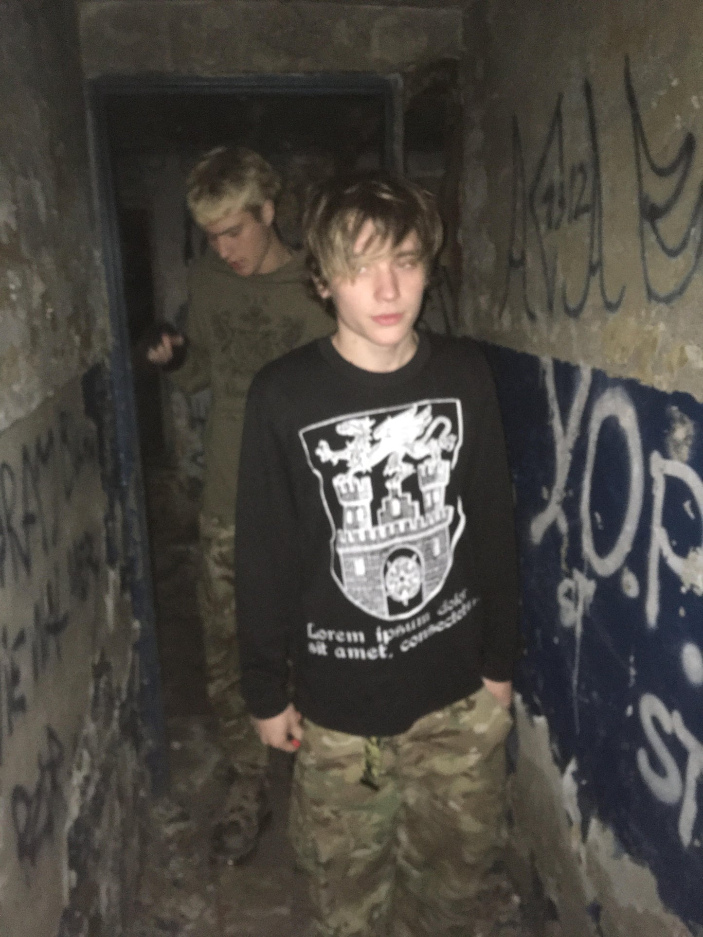 LOREM IPSUM LONGSLEEVE