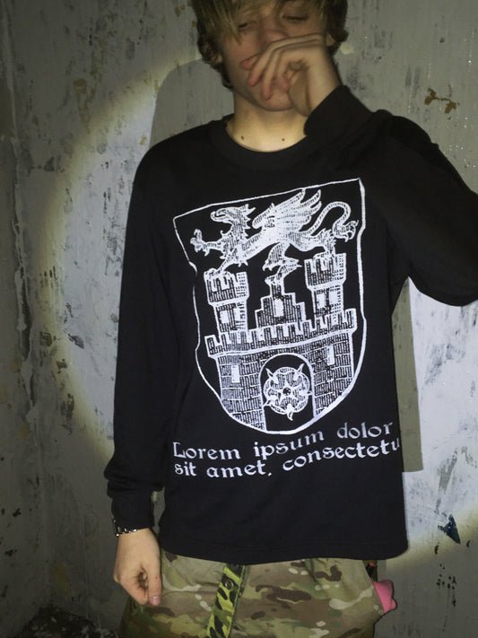 LOREM IPSUM LONGSLEEVE
